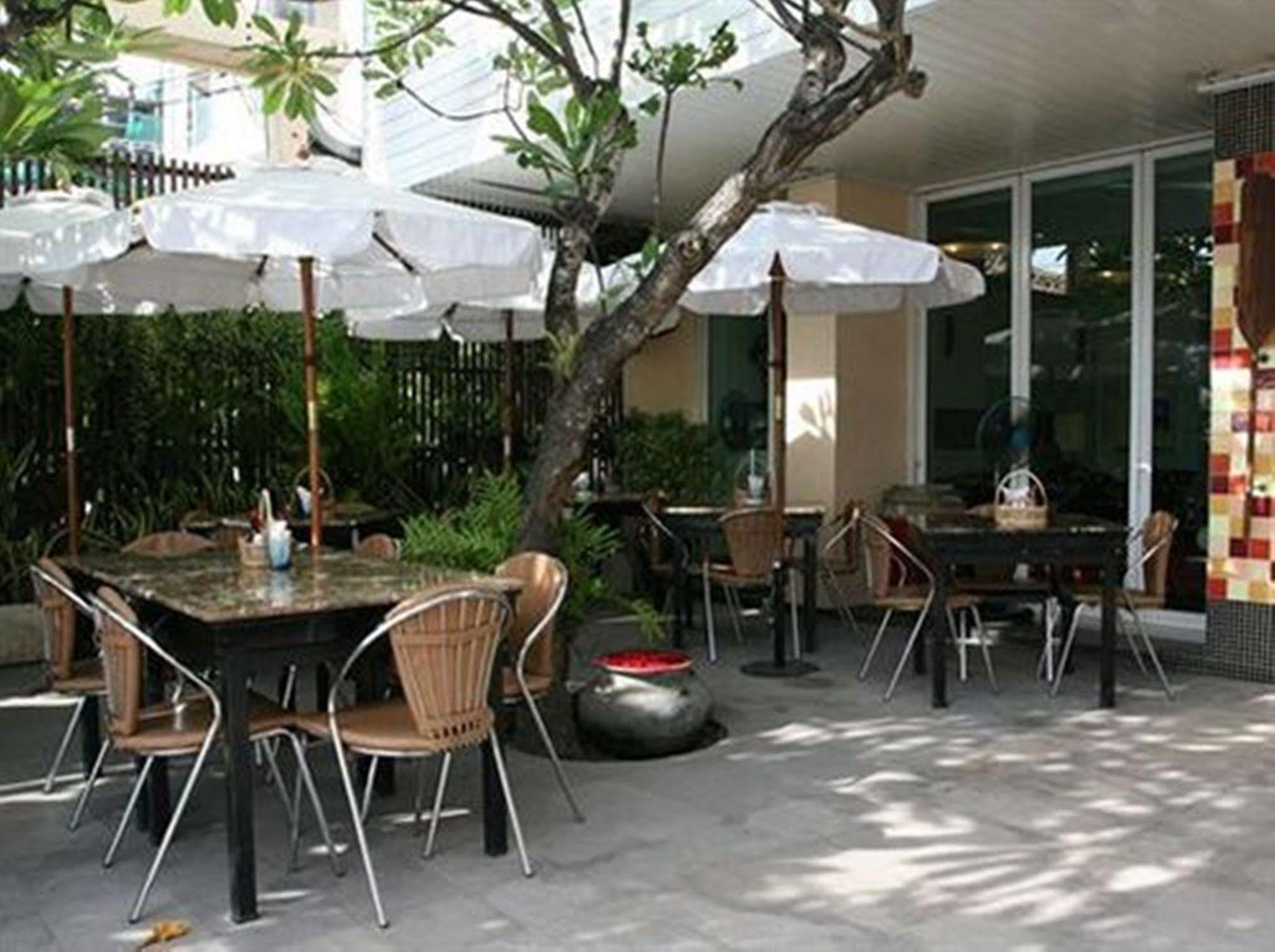 פאטאיה Baboona Beachfront Living מראה חיצוני תמונה
